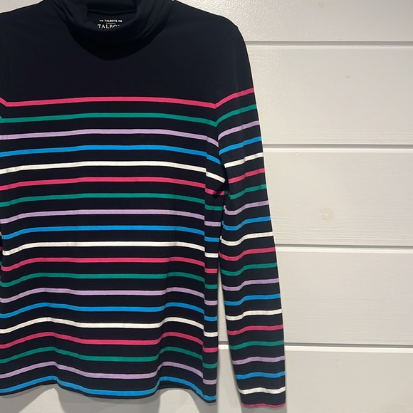 Top - Talbots “the Talbots Tee” - Picture 6 of 11